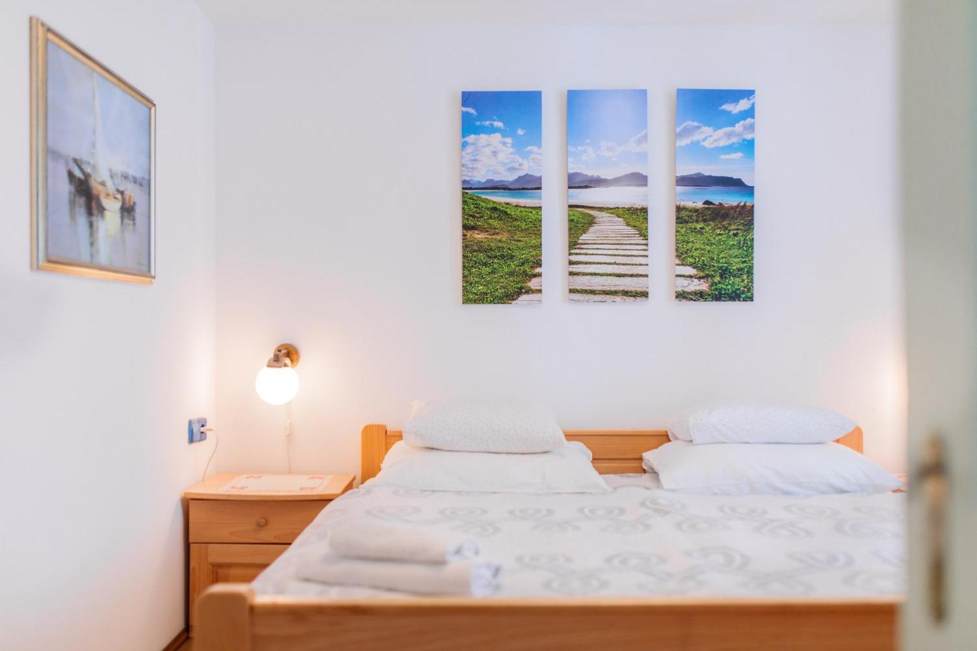 Apartment Villa Marija, Pinezici Krk Town Luaran gambar