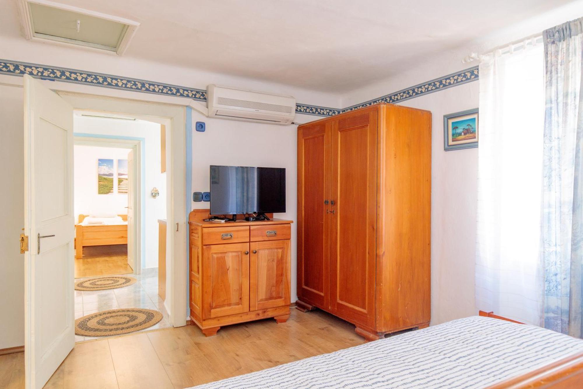 Apartment Villa Marija, Pinezici Krk Town Luaran gambar
