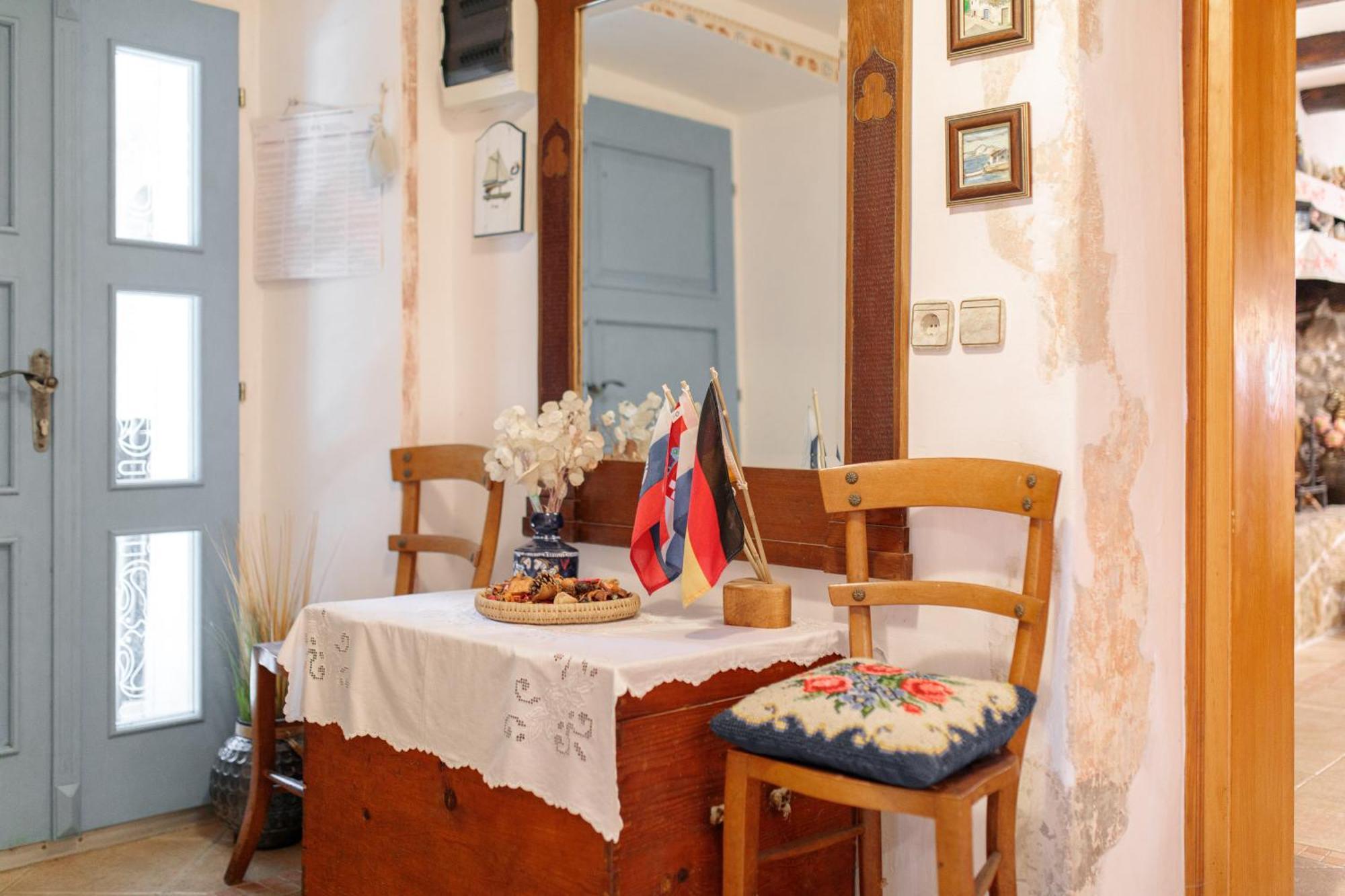 Apartment Villa Marija, Pinezici Krk Town Luaran gambar