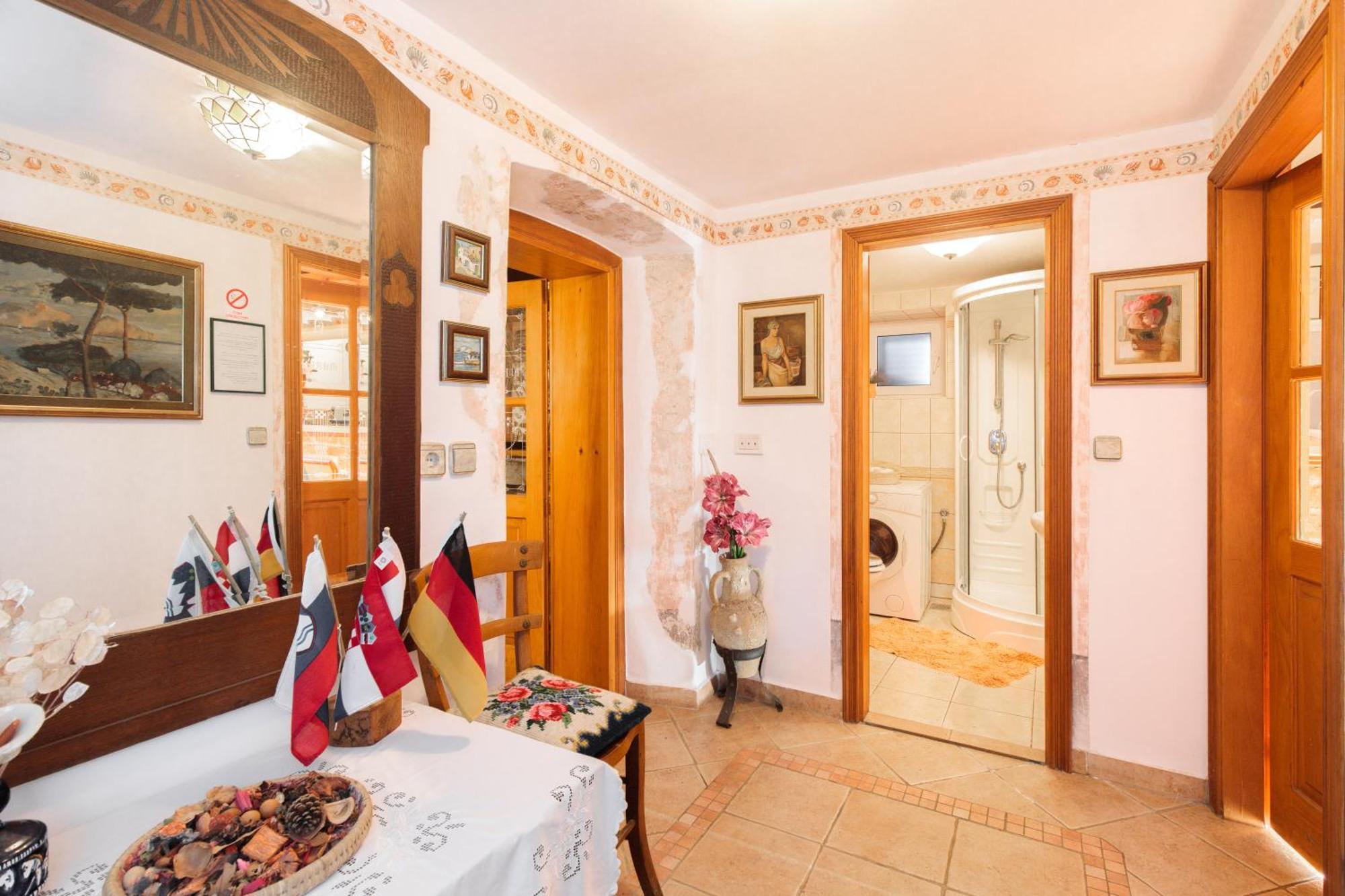 Apartment Villa Marija, Pinezici Krk Town Luaran gambar